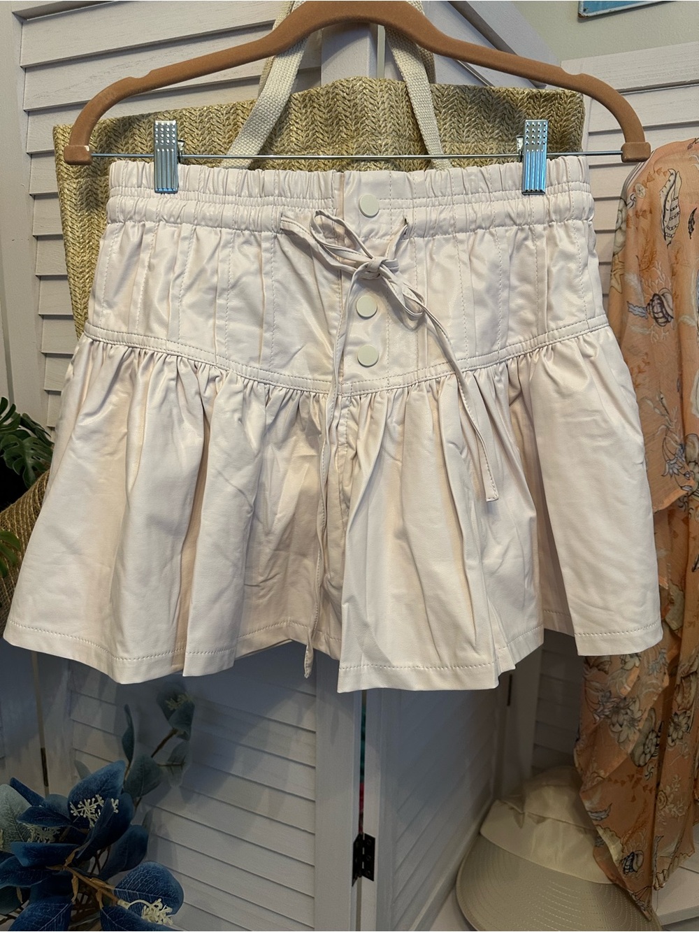 Peach Love California Vegan Leather Skirt - Cream - Picture 2 of 4